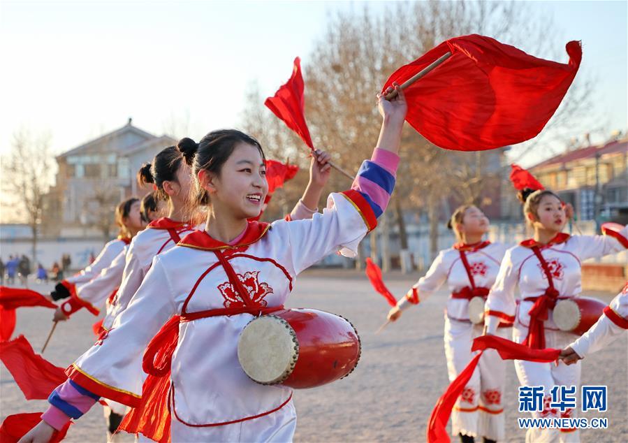 唐山：多彩社团丰富学生生活